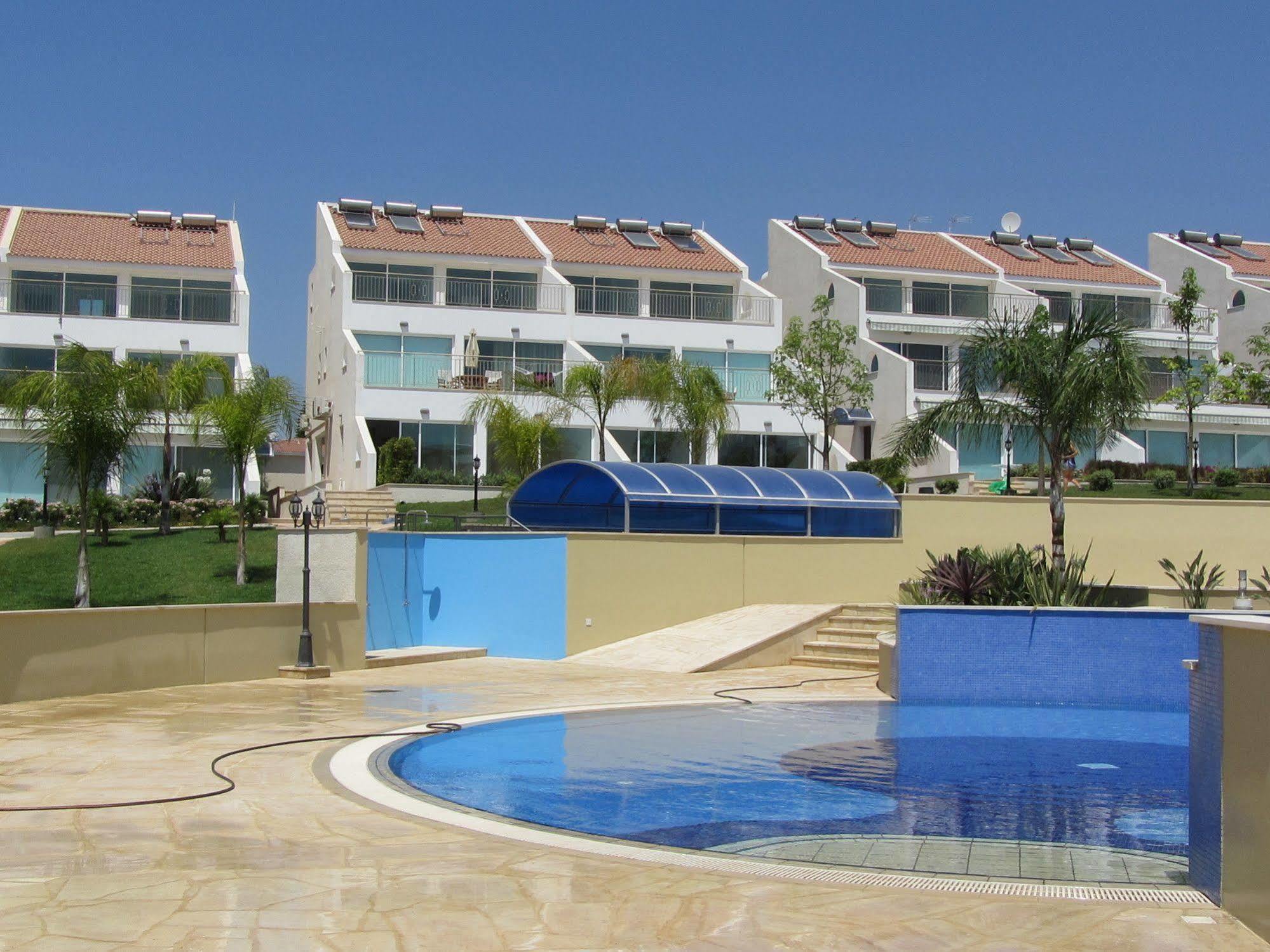 Apartamento Bayview Gardens Limassol Exterior foto